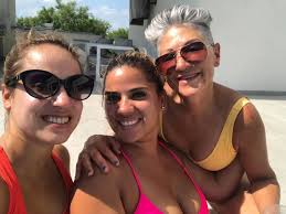 Uuff what a weekend. So many surgeries but amazing results. Now time to  relax a minute