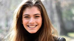 She is best known for her spread in vogue. Vogue Erstmals Mit Transgender Model Auf Cover Stars