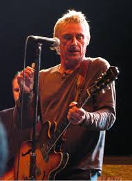 Daughters leah, dylan, and jesamine, and sons nathaniel and stevie. Paul Weller Wikipedia