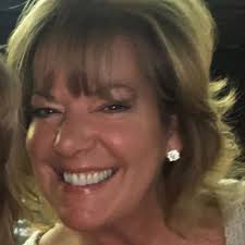 My daughter, Lindsay Mcdaniel, received her white coat and has officially  started medical school at Mizzou! I'm so proud of her!