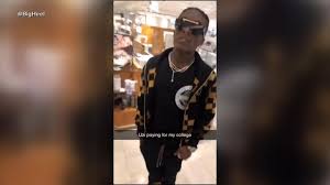 Symere bysil woods (born july 31, 1994), known professionally as lil uzi vert, is an american rapper, singer, and songwriter. Rapper Lil Uzi Vert Offers To Pay Student S 90k College Tuition In Video Abc News
