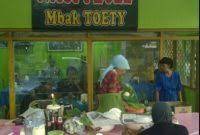 12 mergelo, mojokerto, jawa timur atau dekat dengan stasiun mojokerto. Nasi Pecel Mbak Toety Mojokerto Tempat Wisata Kuliner Dan Hotel Murah
