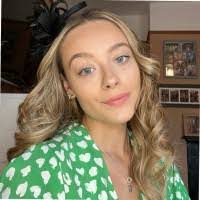 Rhianna Moon's Instagram, Twitter & Facebook