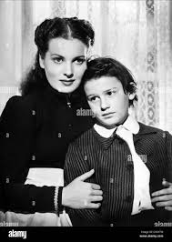 MAUREEN O'HARA, RODDY MCDOWALL, HOW GREEN WAS MY VALLEY, 1941 Stock Photo -  Alamy