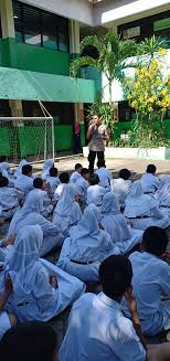 Sekolah lainnya yang juga dekat dari hunian antara lain sdn 07 pagi (780 m), nafa islamic montessori (810 m), smpn 59 jakarta (1.19 km) dan sekolah katolik santo paulus (1.19 km). Tmc Polda Metro Jaya Auf Twitter Polsek Kemayoran Lakukan Kegiatan Polisi Peduli Pendidikan Di Sdn Kebon Kosong 07 Kemayoran Jakarta Pusat Menanamkan Kedisiplinan Dan Pengetahuan Tentang Rambu Rambu Lalulintas Https T Co 2u28ioqlqv