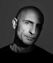 SYDNEY DANCE COMPANY