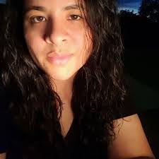 Lisa Coss's Instagram, Twitter & Facebook