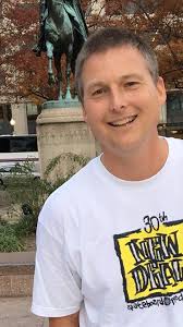 Pulaski Park: The life around the marble.