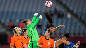 A goleira da seleção brasileira feminina de futebol, bárbara. 1oqpttrhcrujem