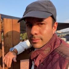 Eddy Borunda's Instagram, Twitter & Facebook