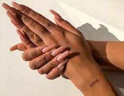 In zonatattoos, a community of tattoo artists and tattoo fans. Nefertiti One On Behance