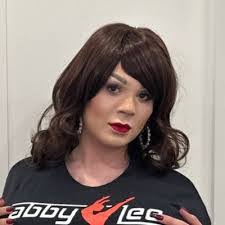 Jenna Fuller's Instagram, Twitter & Facebook