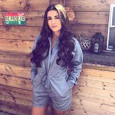 Love Islands Dani Dyer Reveals Stranger Things Star Millie Bobby Brown Slid Into Her Dms Love Island Millie Bobby Brown Trend News