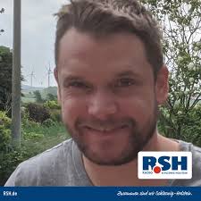 Update: 28-Jähriger Jan A. tot aufgefunden +++ Eine traurige Nachricht, die  uns am Dienstagnachmittag erreicht hat: Der seit Freitag vermisste Jan A.  ist am Dienstag tot auf Fehmarn aufgefunden worden. Die