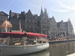 Verhuring van polyvalente zalen voor jongeren, verenigingen en allerhande clubs. Brugge Vs Gent