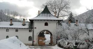 Habuc Ionut Manastirea Prislop Mormantul Parintelui Arsenie Boca Places Romania Outdoor