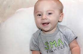 After son dies of SMA, parents stage memorial photo shoot