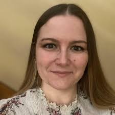 Amber Tarlton's Instagram, Twitter & Facebook