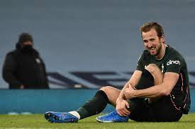 He's one of our own. Psg Mercato English Football Host Urges Harry Kane To Leave Spurs For Paris Sg Psg Talk