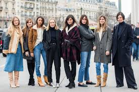 Travailler en mode projet s'installe de plus en plus dans les entreprises. Travailler Dans La Mode Comment Devenir Attache De Presse Vogue Paris