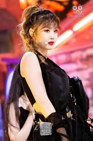 Pin By Lulamulala On G I Dle Soojin In 2020 Kpop Girls Korean Girl Groups Girl With Hat