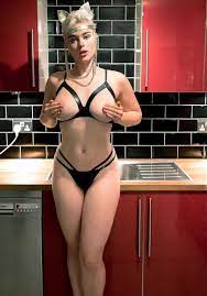 While we are talking about her beauty, skills and professional life, we want to now take you on a ride through a. Stefania Ferrario Image