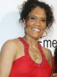 Jones also had a daughter, rachel jones, with dancer carol reynolds following a brief affair. Quincy Jones S Wives Children Bio Wiki