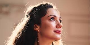 Johannes-Passion: Anna El-Khashem ist Gesangssolistin im 2.  Philharmonischen Konzert