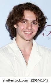 Joshua Brent's Instagram, Twitter & Facebook