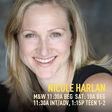 Nicole Harlan's Instagram, Twitter & Facebook