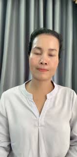 គ្រិមកាពារកុំដៅថ្ងៃធ្វើឲ្យស្បែកមុខ👉ទន់...