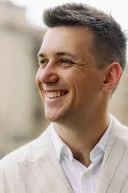 Sergio Bright's Instagram, Twitter & Facebook