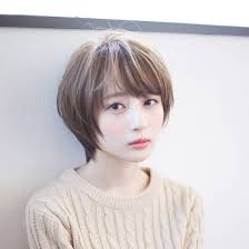 ショートヘア編 小顔効果絶大 ややぽっちゃりさん向け初冬の髪型 4meee ヘアスタイリング 髪型 ハンサムショート