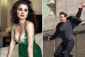 Juli 1991 in dublin, irland zur welt. Bono Ist Schauspielerin Tochter Eve Hewson Set Zum Neuen Star Der Nacht Zum Sonntag Fernsehen Aktuelle Boulevard Nachrichten Und Fotogalerien Zu Stars Sternchen