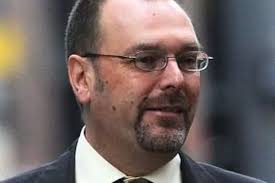 Bank manager turned thief escapes jail