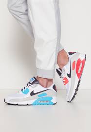 Nike air max is a line of shoes produced by nike, inc., with the first model released in 1987. Nike Sportswear Air Max 90 Sneaker Low White Iron Grey Chlorine Blue Weiss Zalando De