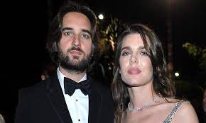 Charlotte casiraghi est la fille aînée de son altesse royale, la princesse caroline de hanovre. Charlotte Casiraghi And Dimitri Rassam Set To Wed This Weekend In Monaco