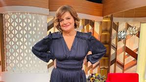 Descubre y comparte los mejores gifs, en tenor. Ana Marques Substitui Julia Pinheiro No Programa Julia
