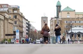 Selain manila, lockdown juga diterapkan di empat provinsi filipina lain dengan total jumlah penduduk yang terdampak sekarang diputar: Corona Lockdown In Baden Wurttemberg Handelsverband Fordert Offnung Der Geschafte Baden Wurttemberg Stuttgarter Zeitung