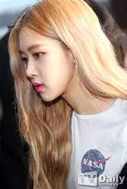 Pin On Rose Blackpink