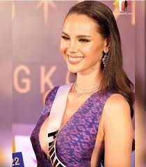 Catriona Grayさん Catriona Gray Instagram写真と動画 Celebrities Filipina Beauty Gray Instagram
