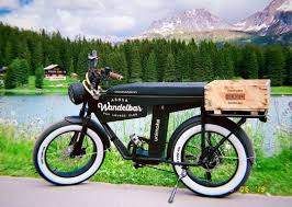 This Wandelbararosa Unimoke Classic Lives In A Stunning Panorama Landscape Surrounded By The Swiss Alps Wandelbararosa Arosa Switzerland Panorama In 2020 E Bike