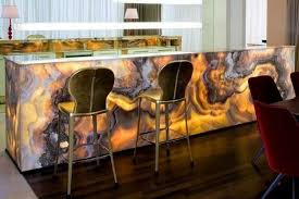 Onyx Interior Design 20 Decor Ideas From Natural Stone Experts Modern Interior Design Simple Bathroom Designs Bathroom Design Luxury