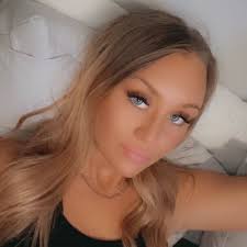 Alyssa Sharp (@lyssasharp24)