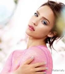 Magda Roman w sesji fluo. Kolorystyczne trendy jesieni!