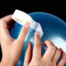 Adamaが提供する 黒い ドットの誘惑 - 肌に 触れる たびに 高まる 情熱