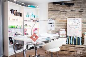 Employees come in two varieties: Beauty Room Bad Urach Bad Urach