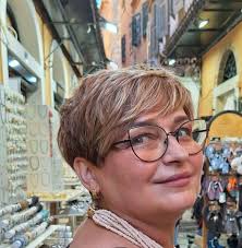 Azi m-am trezit si eu ca am primit un colet de la Peng FA Trade cu un cu  totul altceva ce am comandat...nici nu stiu daca merita sa il mai trimit  inapoi