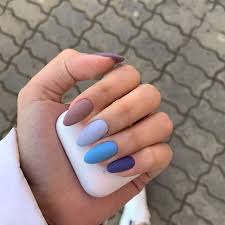 Todo sobre uñas es el sitio ideal si quieres conocer, informarte o mantenerte actualizada sobre el mundo de las uñas acrilicas en este año. Como Elegir Preciosos Disenos De Unas Para Este Verano El Como De Las Cosas Manicura De Unas Unas De Maquillaje Unas Postizas De Gel
