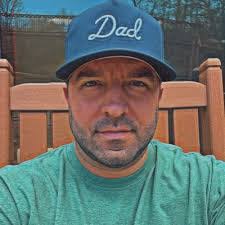 Jared Thibault's Instagram, Twitter & Facebook